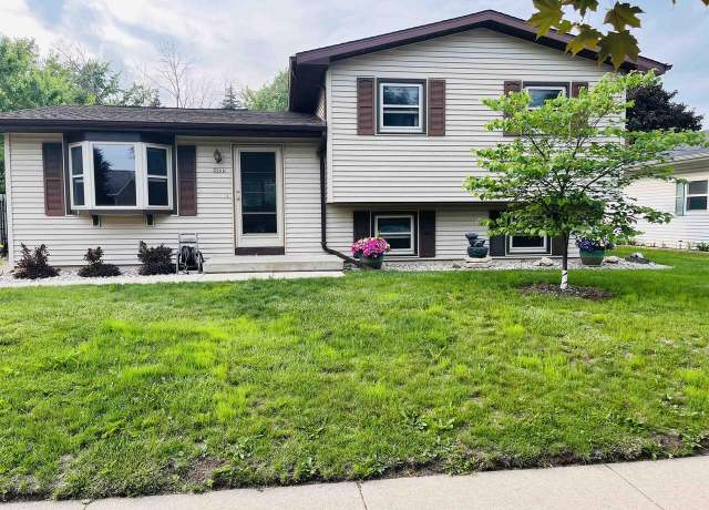 Property at 2266 Allerton Dr, Oshkosh, WI 54904, 3 beds, 1.5 baths