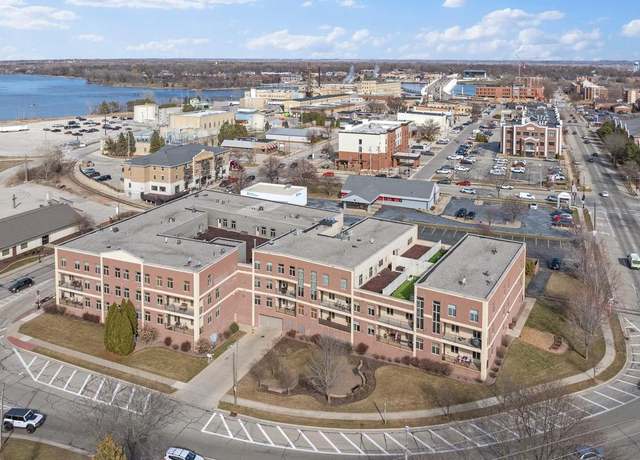 Property at 555 Main Ave #101, De Pere, WI 54115, 2 beds, 1 bath