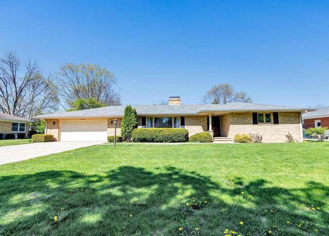 Property at 151 Hilltop Dr, Green Bay, WI 54301, 3 beds, 2.5 baths