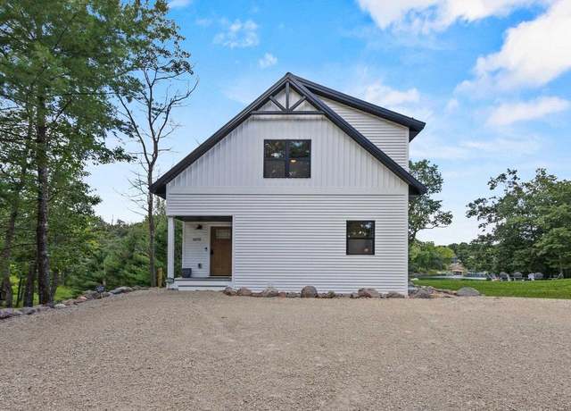 Property at W5070 W Long Lake Rd, Waupaca, WI 54981, 3 beds, 3 baths