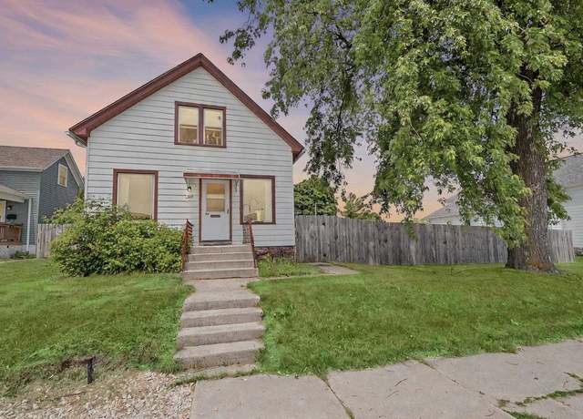 Property at 1818 Union Ave, Sheboygan, WI 53081, 4 beds, 1 bath