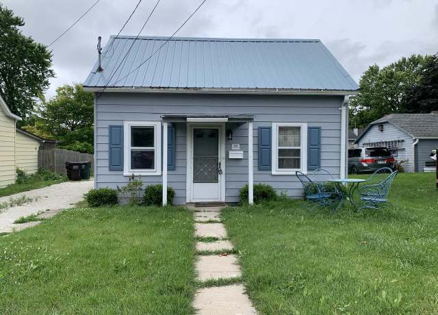 Property at 9721 Park Ct, Sturtevant, WI 53177, 2 beds, 1 bath