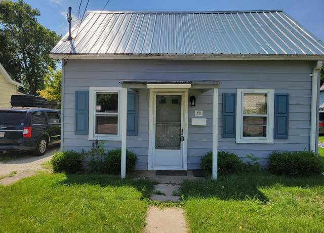 Property at 9721 Park Ct, Sturtevant, WI 53177, 2 beds, 1 bath