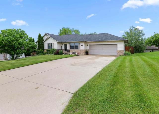 Property at 102 Partridge Ct, Beaver Dam, WI 53916, 4 beds, 2.5 baths