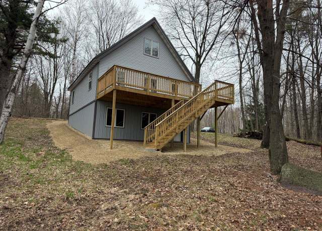 Property at N11651 Graetz Rd, Clintonville, WI 54929, 2 beds, 1.5 baths
