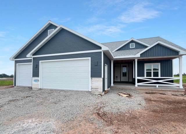 Property at 2671 Lawrence Ln, Neenah, WI 54956, 3 beds, 2.5 baths