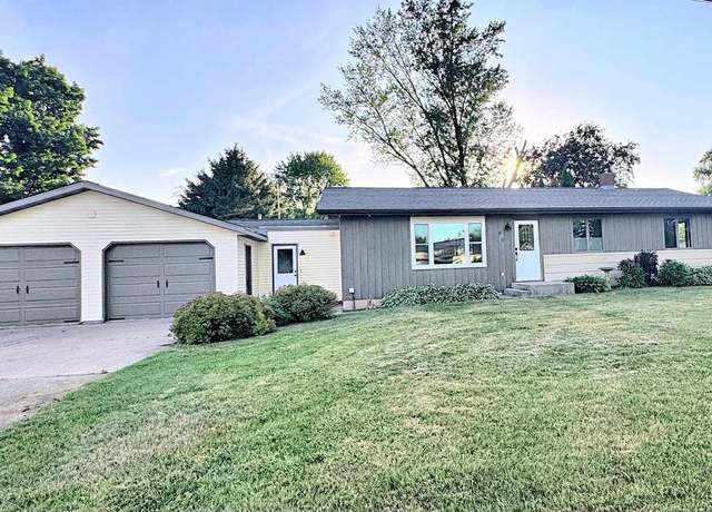 Property at 308 Durrell St, Bear Creek, WI 54922, 3 beds, 2 baths