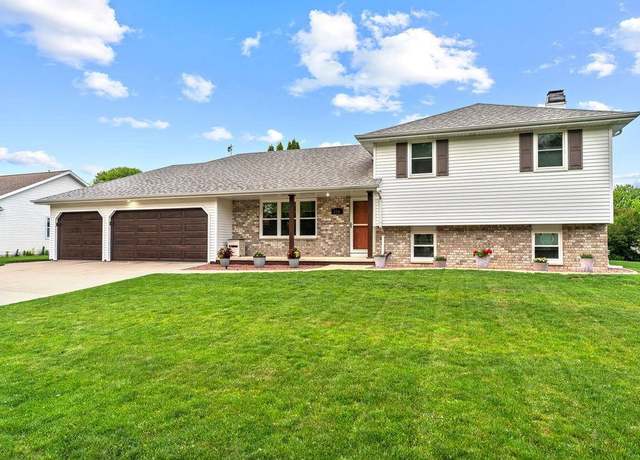 Property at 216 Riva Ridge Ln, Neenah, WI 54956, 4 beds, 2.5 baths