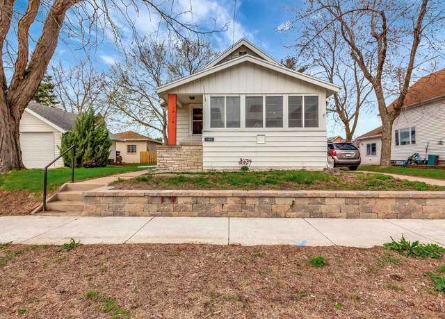 Property at 1140 Tyler Ave, Oshkosh, WI 54902, 2 beds, 1.5 baths