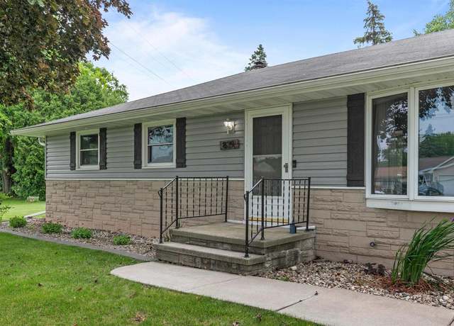 Property at 829 Haase St, Neenah, WI 54956, 3 beds, 1.5 baths