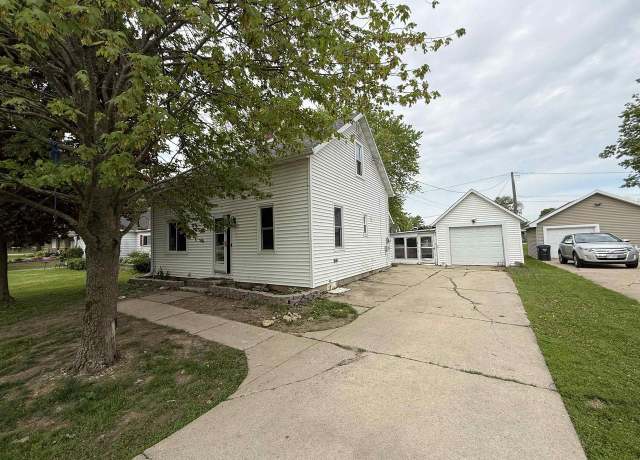 Property at N5617 N Franklin St, Shawano, WI 54166, 2 beds, 1 bath
