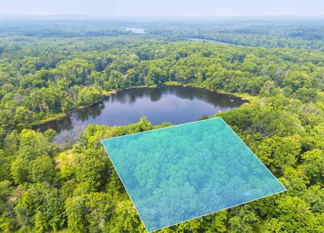 Property at N10423 Lois Ln, Crivitz, WI 54114