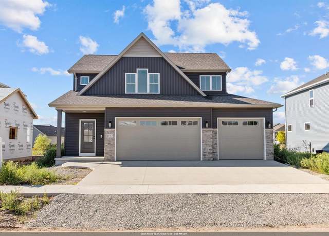 Property at 3717 E Gladiolus Pl, Appleton, WI 54913, 3 beds, 2.5 baths
