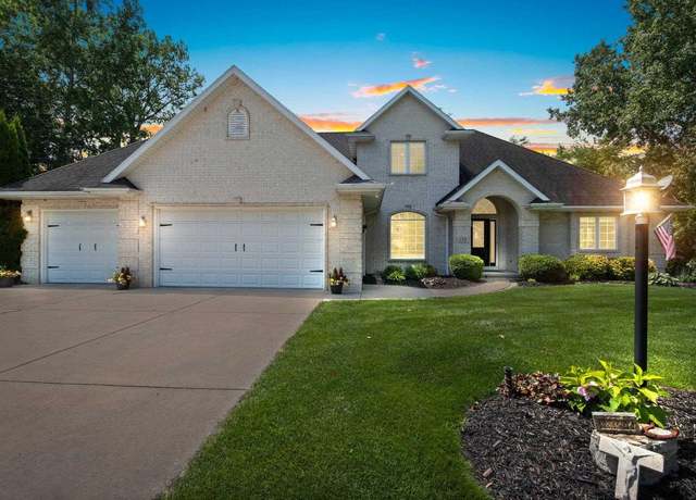 Property at 175 Burgundy Ct, Green Bay, WI 54302, 5 beds, 3.5 baths