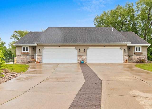Property at 533 S 9th St, De Pere, WI 54115, 6 beds, 4 baths