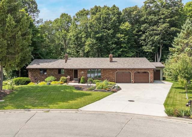 Property at 1275 Gerhardt Ln, Ashwaubenon, WI 54313, 3 beds, 3 baths