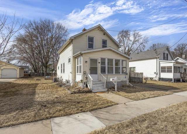 Property at 311 Union St, Neenah, WI 54956, 3 beds, 2 baths