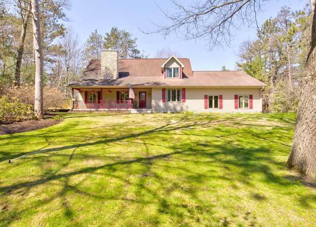Property at N2775 Stanley Ln, Marinette, WI 54143, 3 beds, 2 baths