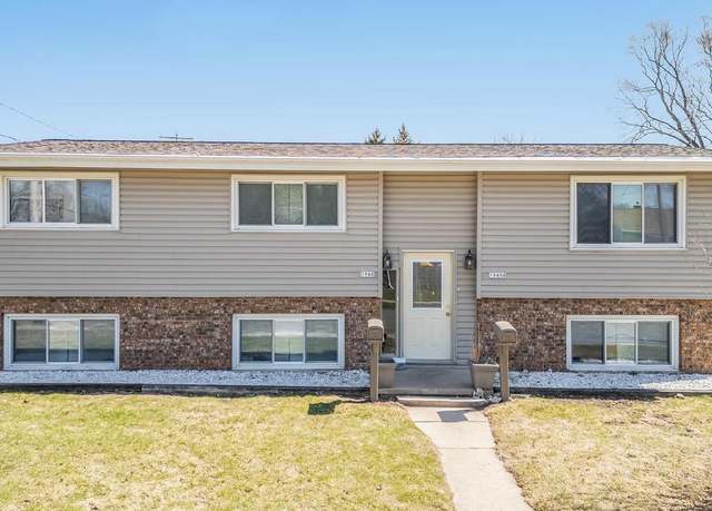 Property at 1940 Crane St, Oshkosh, WI 54901, 6 beds, 2 baths