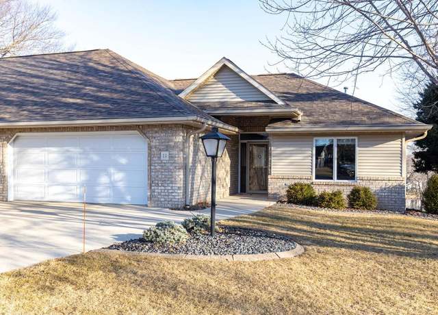 Property at 11 Mcfarland Pl, Kaukauna, WI 54130, 3 beds, 2.5 baths