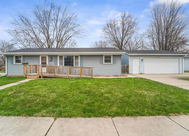 Property at 922 Amhart Dr, De Pere, WI 54115, 4 beds, 1.5 baths
