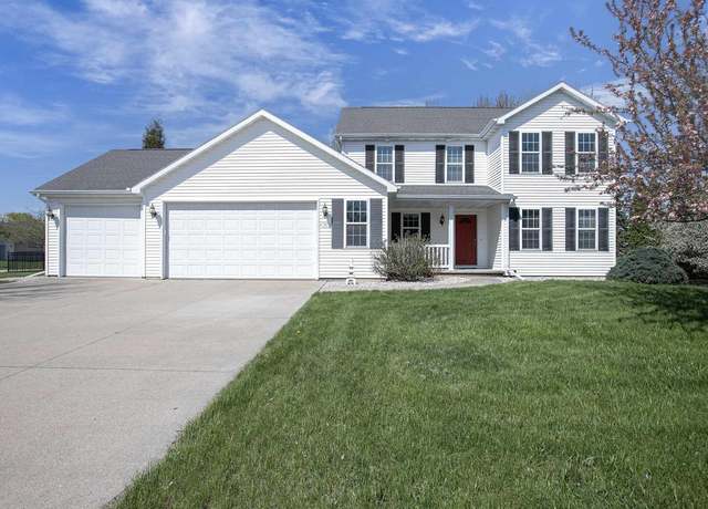 Property at 1810 Gateway Meadows Ln, Neenah, WI 54956, 3 beds, 2.5 baths
