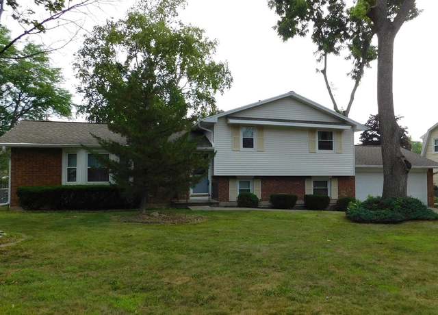 Property at 517 Hilltop Dr, Green Bay, WI 54301, 4 beds, 2 baths