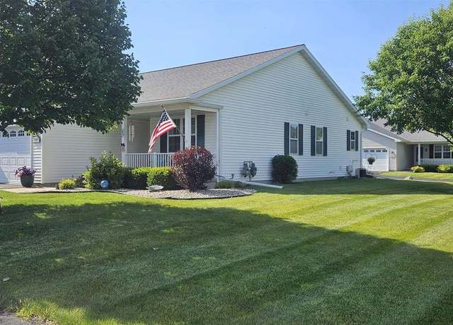 Property at 164 Southlake Cir, Fond Du Lac, WI 54935, 2 beds, 2 baths