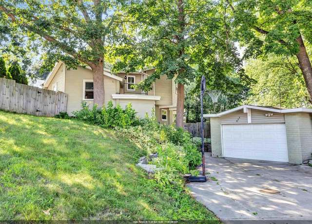 Property at 856 Alpine Dr, Green Bay, WI 54311, 4 beds, 2 baths