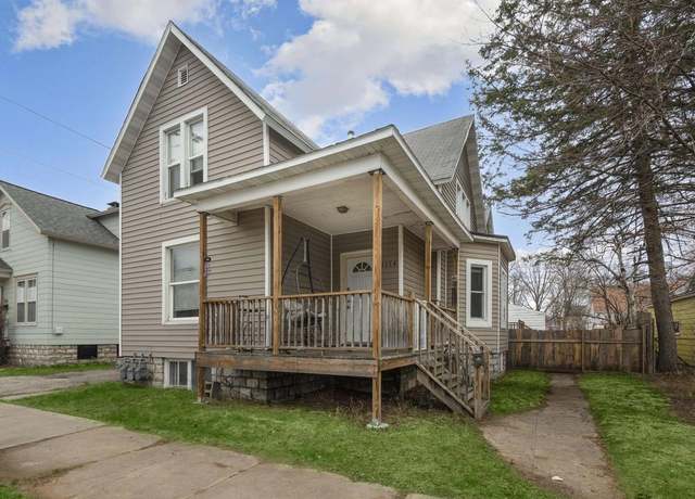 Property at 1114 Wells St, Marinette, WI 54143, 5 beds, 2 baths