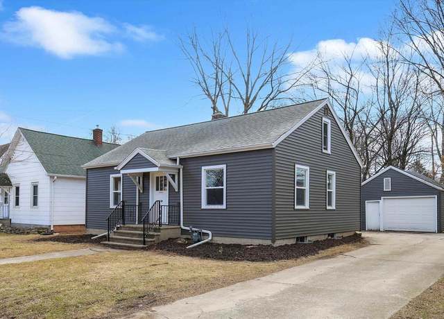 Property at 1418 Chicago St, Green Bay, WI 54301, 2 beds, 1 bath