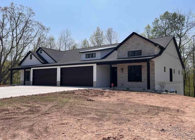 Property at 207 Deer Shed Trl #19, Green Bay, WI 54302, 4 beds, 3 baths