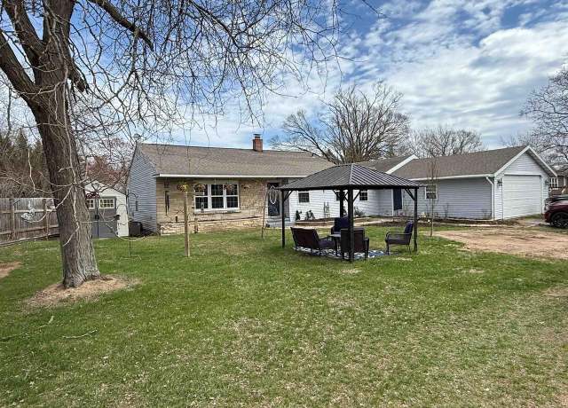 Property at N184 West Dr, Menominee, MI 49858, 4 beds, 2 baths