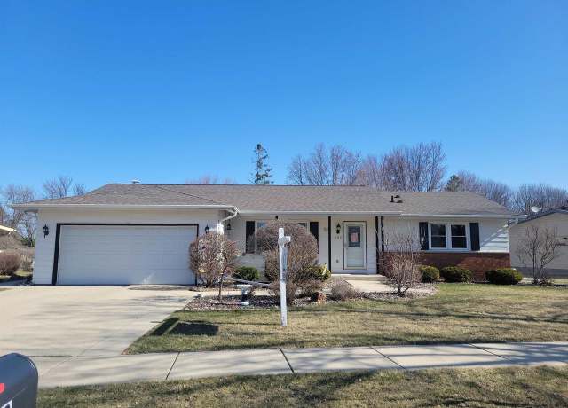 Property at 763 Mequon Ave, Fond Du Lac, WI 54935, 3 beds, 3 baths