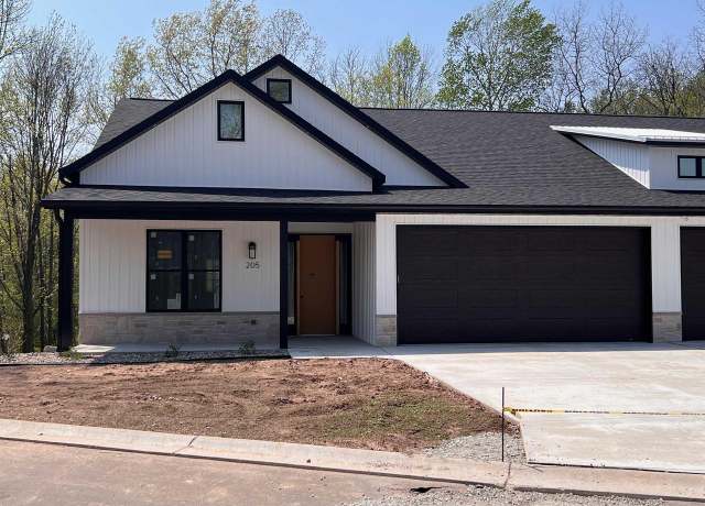 Property at 205 Deer Shed Trl #20, Green Bay, WI 54302, 5 beds, 3 baths