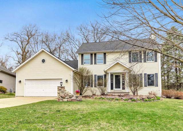 Property at 1015 Mt Blanc Ct, Green Bay, WI 54311, 3 beds, 3.5 baths