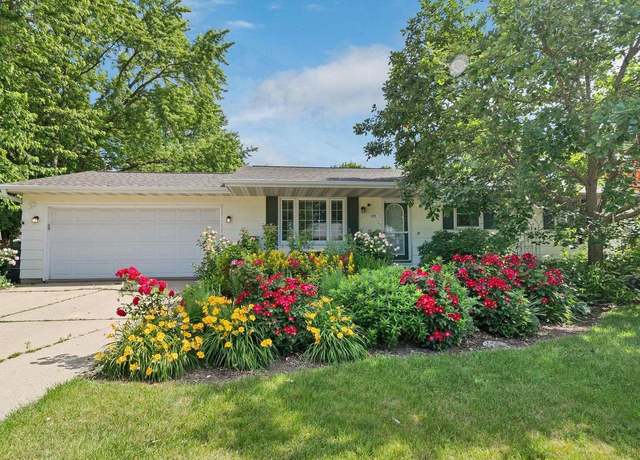 Property at 619 Greene Ave, Green Bay, WI 54301, 3 beds, 1 bath
