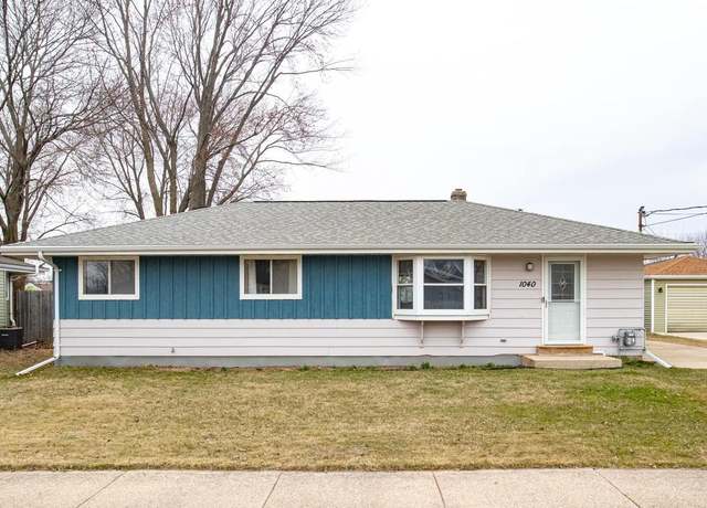 Property at 1040 London St, Menasha, WI 54952, 3 beds, 1 bath