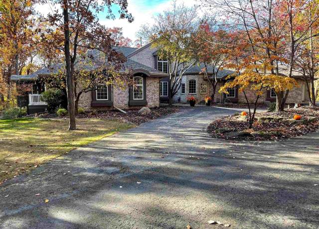 Property at N7448 Niagara Ln, Fond Du Lac, WI 54937, 4 beds, 5.5 baths
