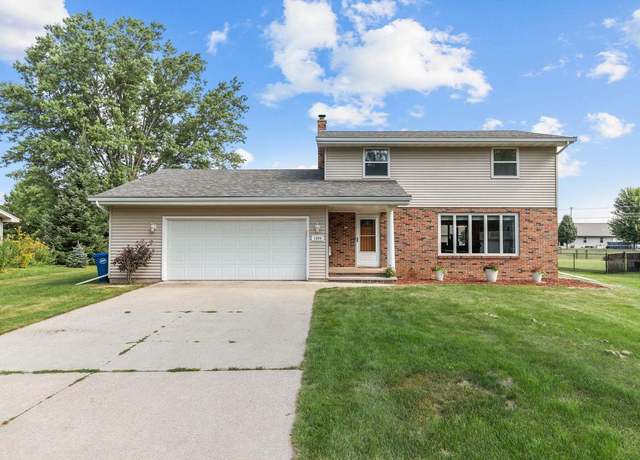 Property at 1894 Susan Ave, Neenah, WI 54956, 4 beds, 1.5 baths