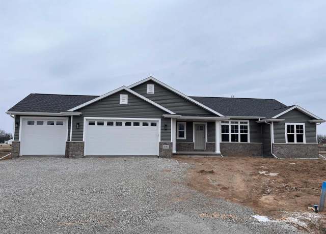 Property at 5364 Fenceline Ln, Omro, WI 54963, 3 beds, 2 baths