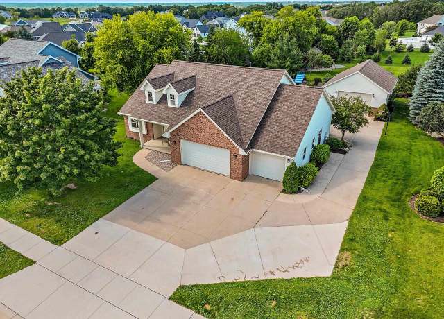 Property at 2125 Dollar Rd, De Pere, WI 54115, 4 beds, 3 baths