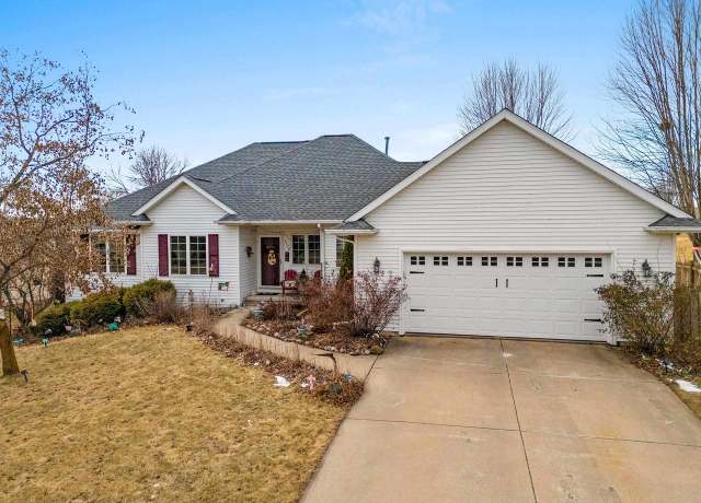 Property at 1770 Ledgeview Rd, De Pere, WI 54115, 4 beds, 3 baths