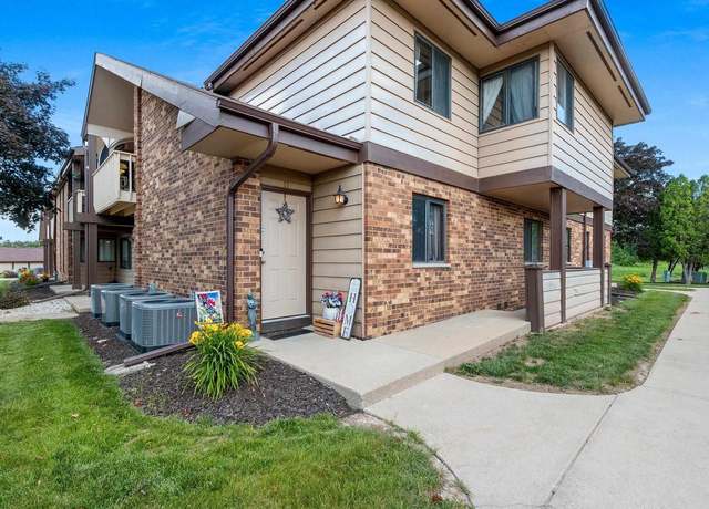 Property at 1751 Eldorado Dr #11, Green Bay, WI 54302, 2 beds, 2 baths