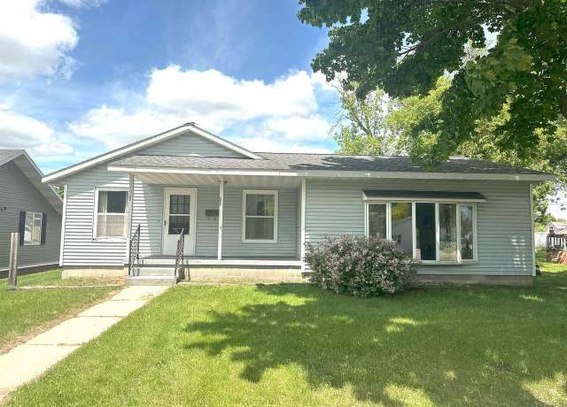 Property at 1608 22nd Ave, Menominee, MI 49858, 3 beds, 1 bath