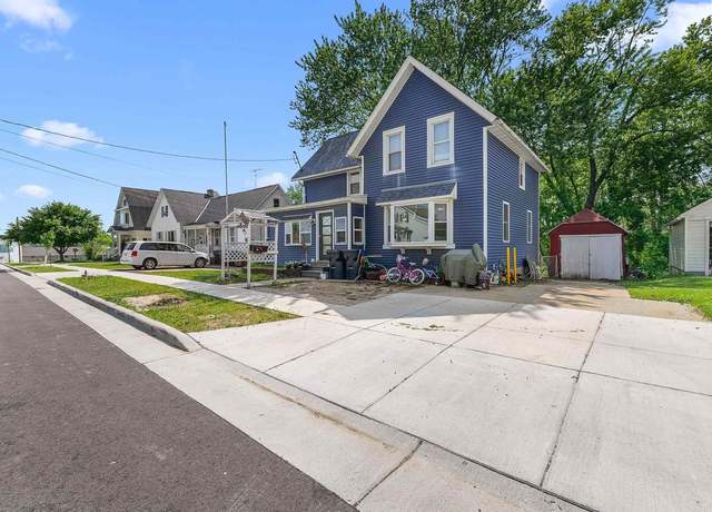 Property at 218 Juneau St, Horicon, WI 53032, 4 beds, 2 baths