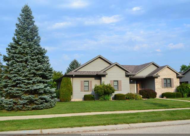 Property at 547 Sarah Dr, Fond Du Lac, WI 54935, 3 beds, 2.5 baths
