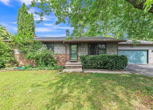 Property at 610 S Mayflower Dr, Appleton, WI 54914, 3 beds, 2.5 baths