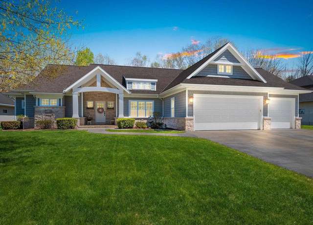 Property at 150 Burgundy Ct, Green Bay, WI 54302, 3 beds, 3 baths