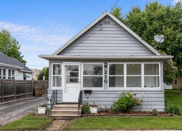 Property at 210 Hewitt St, Neenah, WI 54956, 2 beds, 1 bath